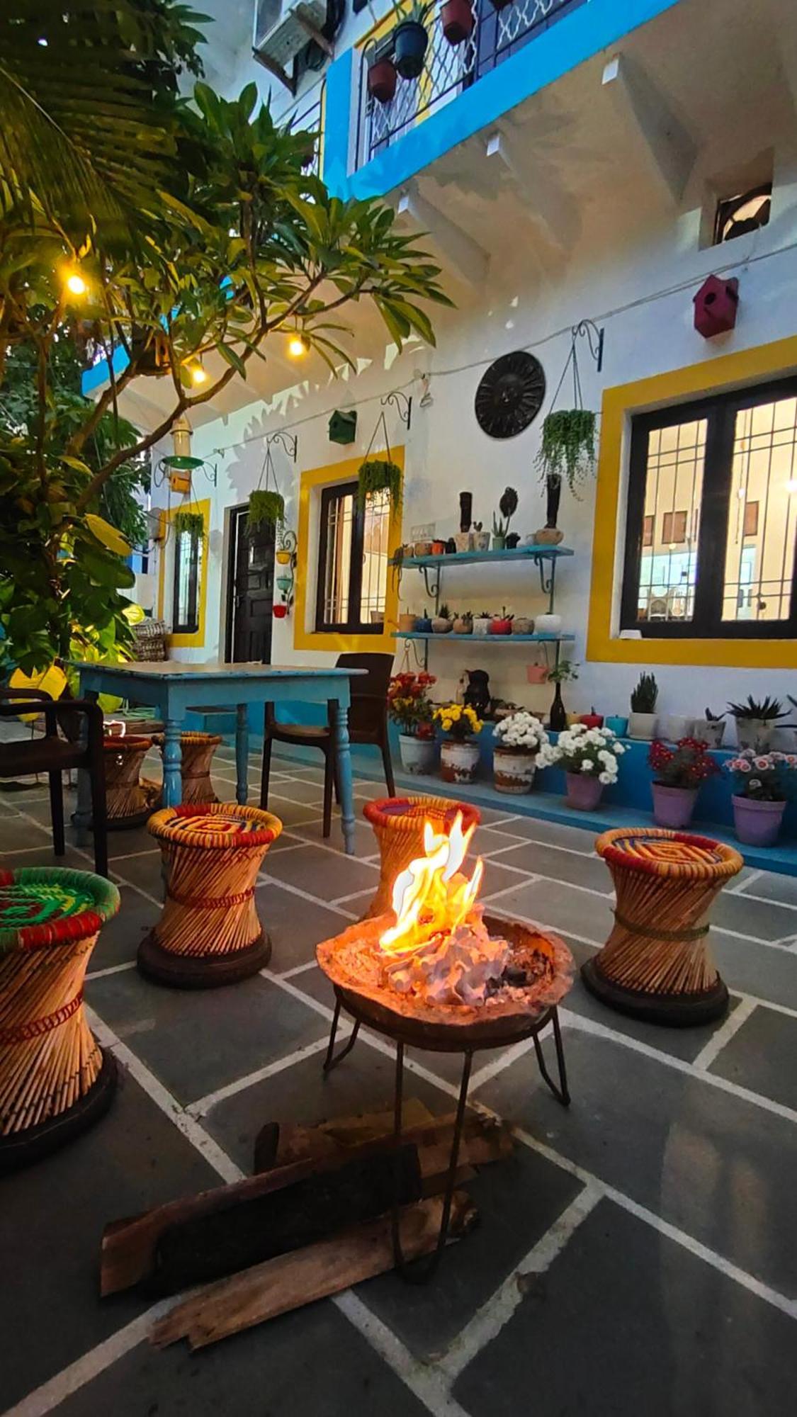 Iora Guest House Bharatpur Exteriér fotografie